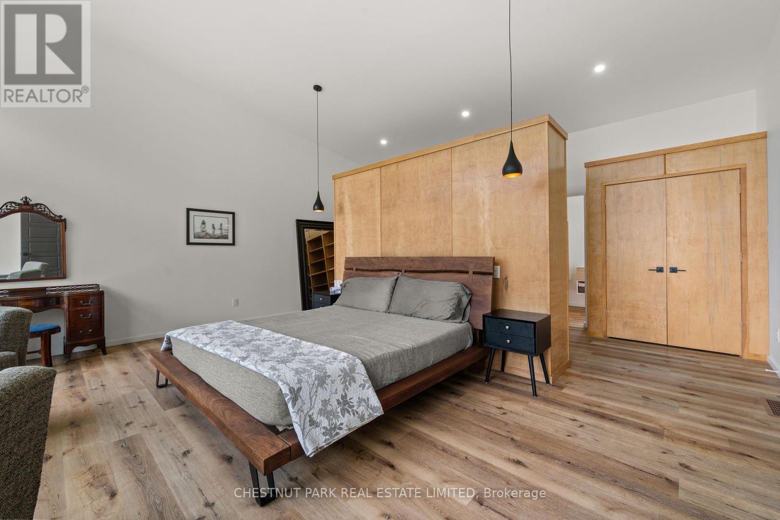 39 Hicks Lane, Prince Edward County (North Marysburgh), Ontario  K0K 2T0 - Photo 19 - X12201491