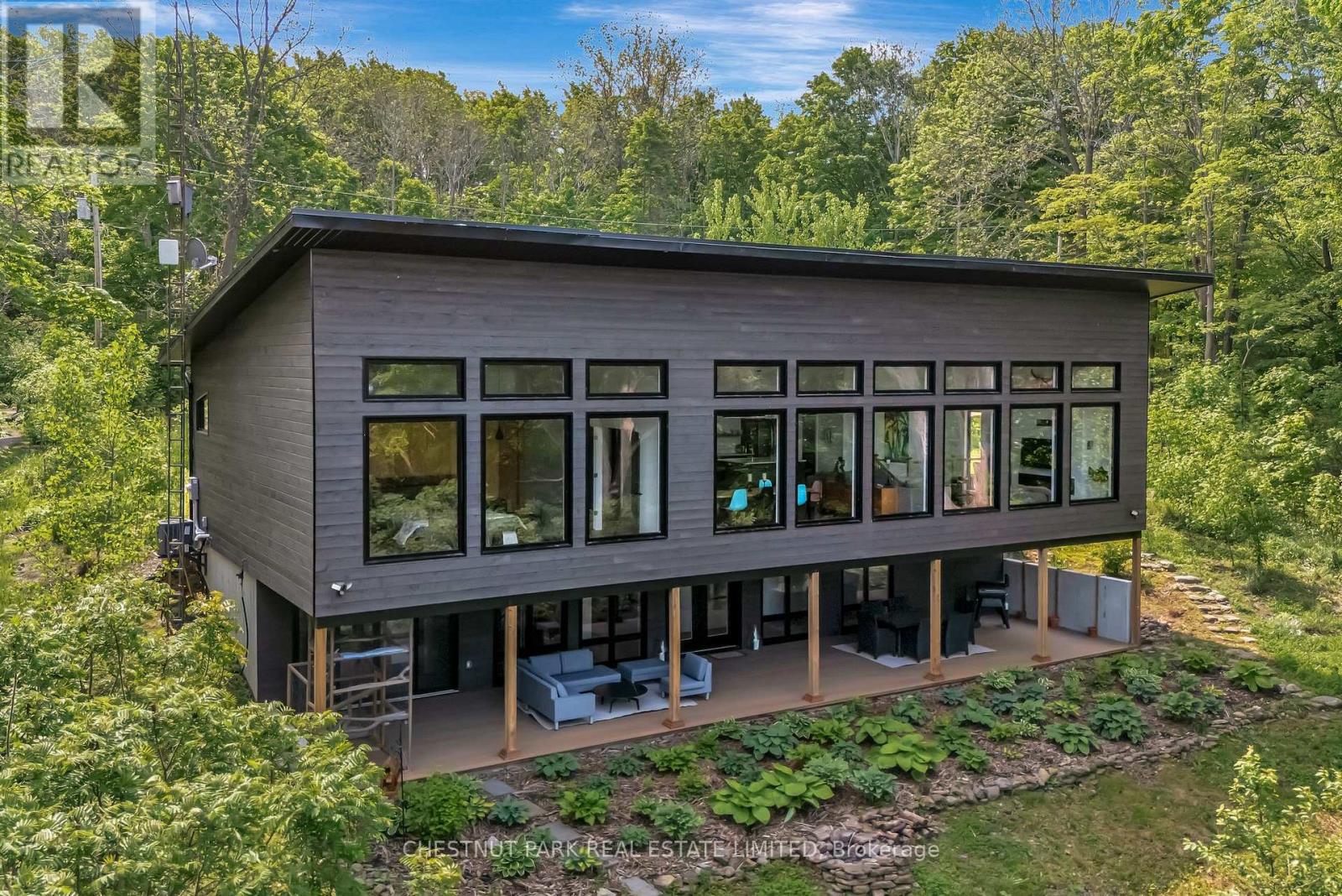 39 Hicks Lane, Prince Edward County (North Marysburgh), Ontario  K0K 2T0 - Photo 6 - X12201491