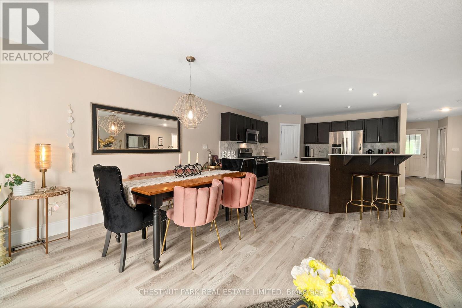 140 Islandview Drive, Loyalist (Amherstview), Ontario  K7N 0A5 - Photo 8 - X12224166