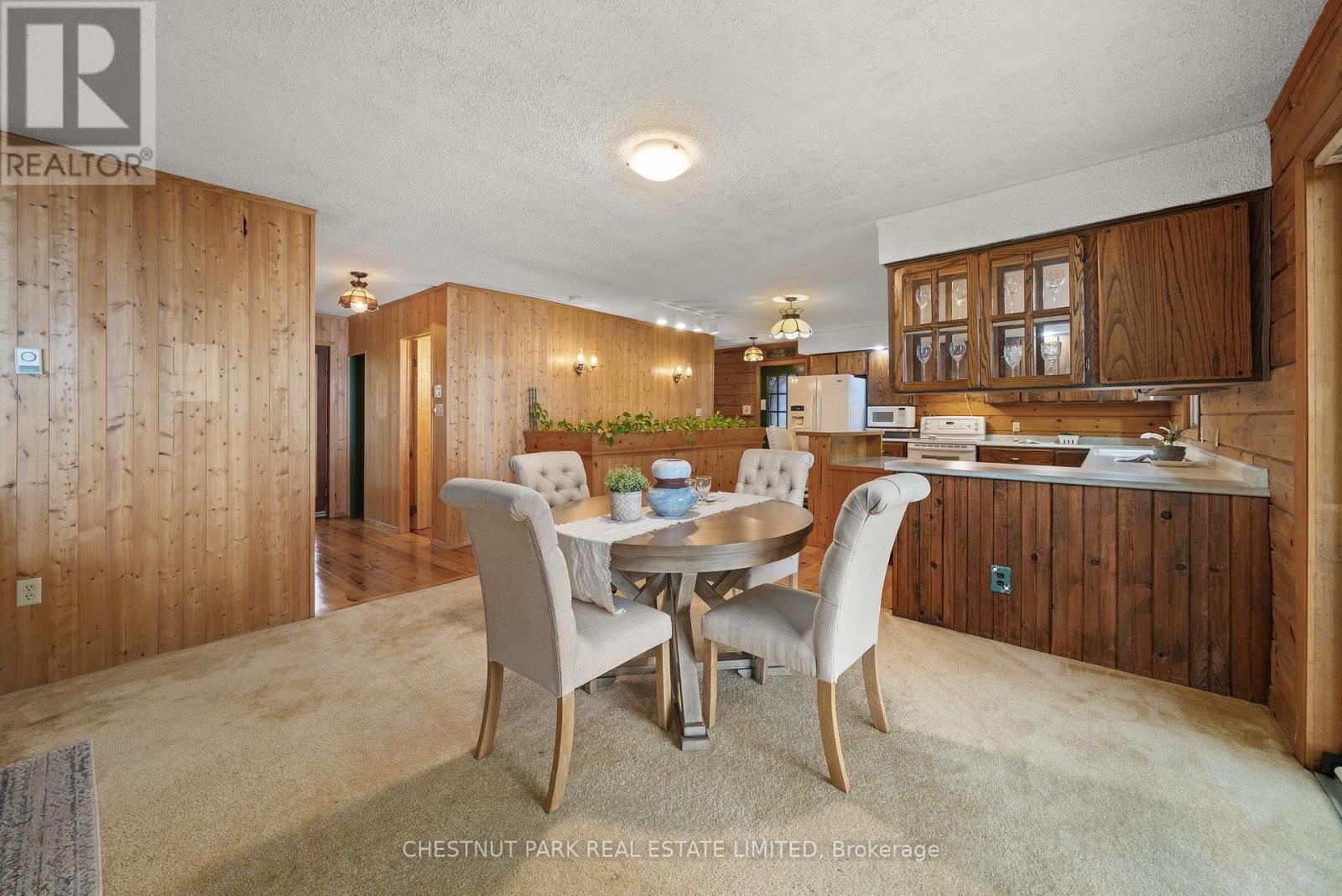 378 Island Road, Prince Edward County (Hallowell Ward), Ontario  K0K 2T0 - Photo 9 - X12245320