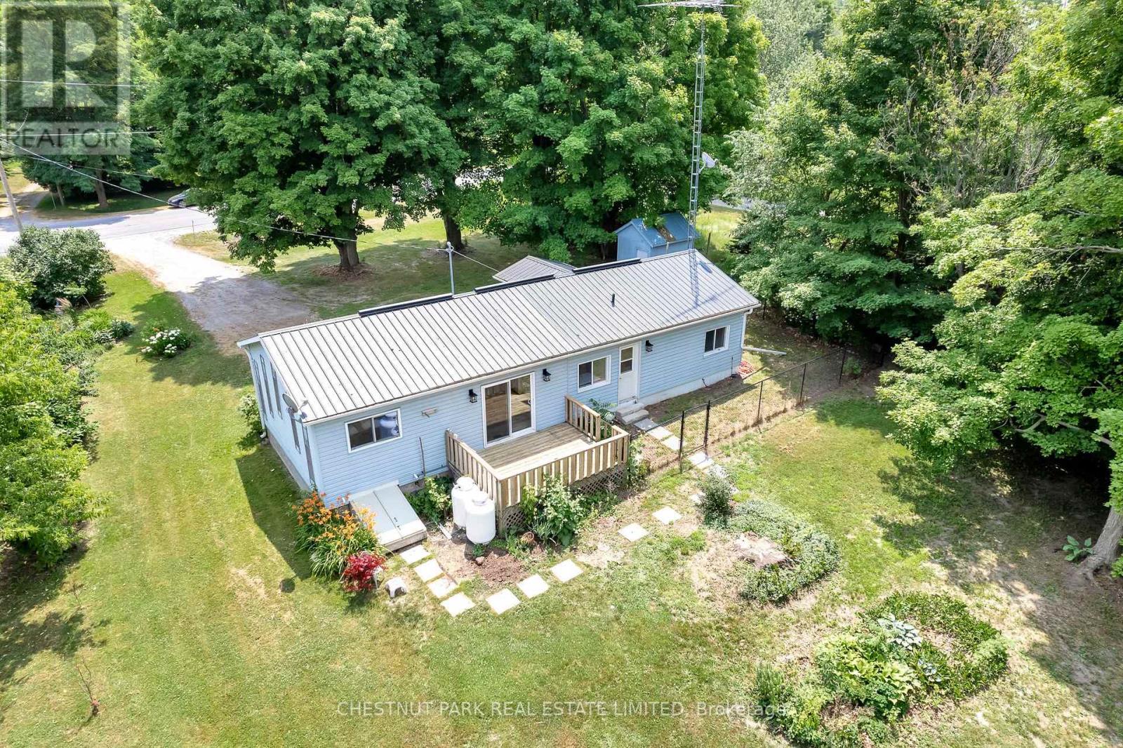976 County Rd 13, Prince Edward County (South Marysburg Ward), Ontario  K0K 2P0 - Photo 2 - X12290374