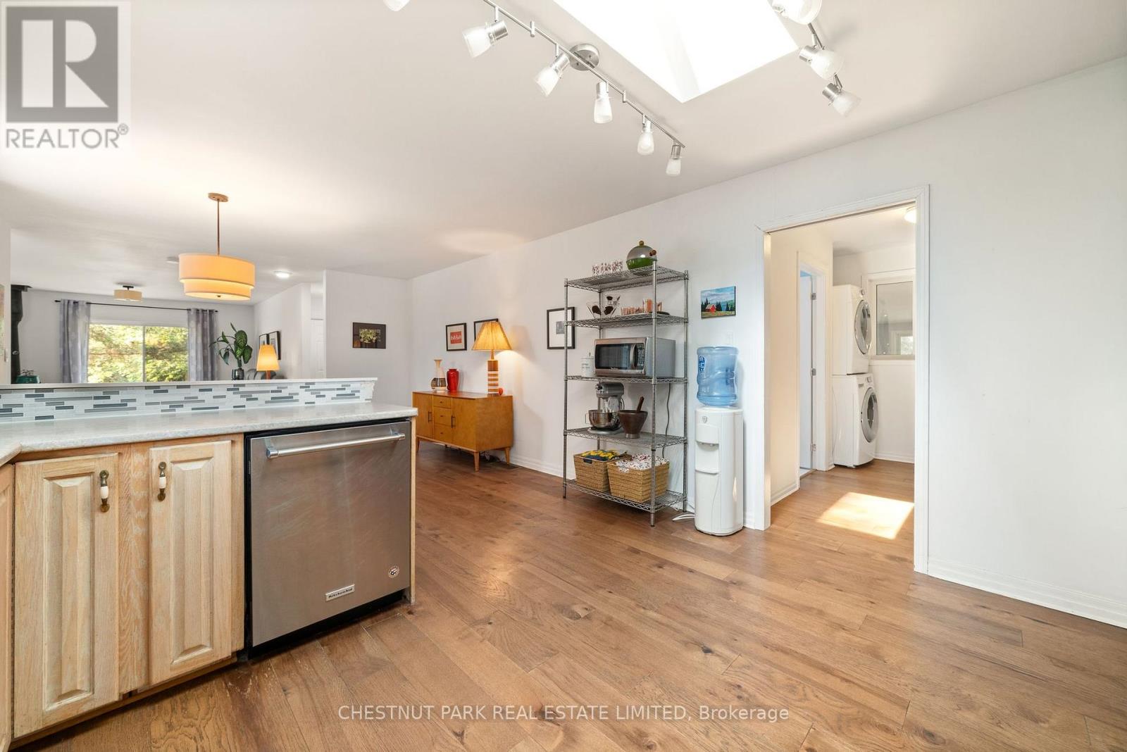207 Carnrike Road, Prince Edward County (Ameliasburg Ward), Ontario  K0K 1T0 - Photo 10 - X12332520