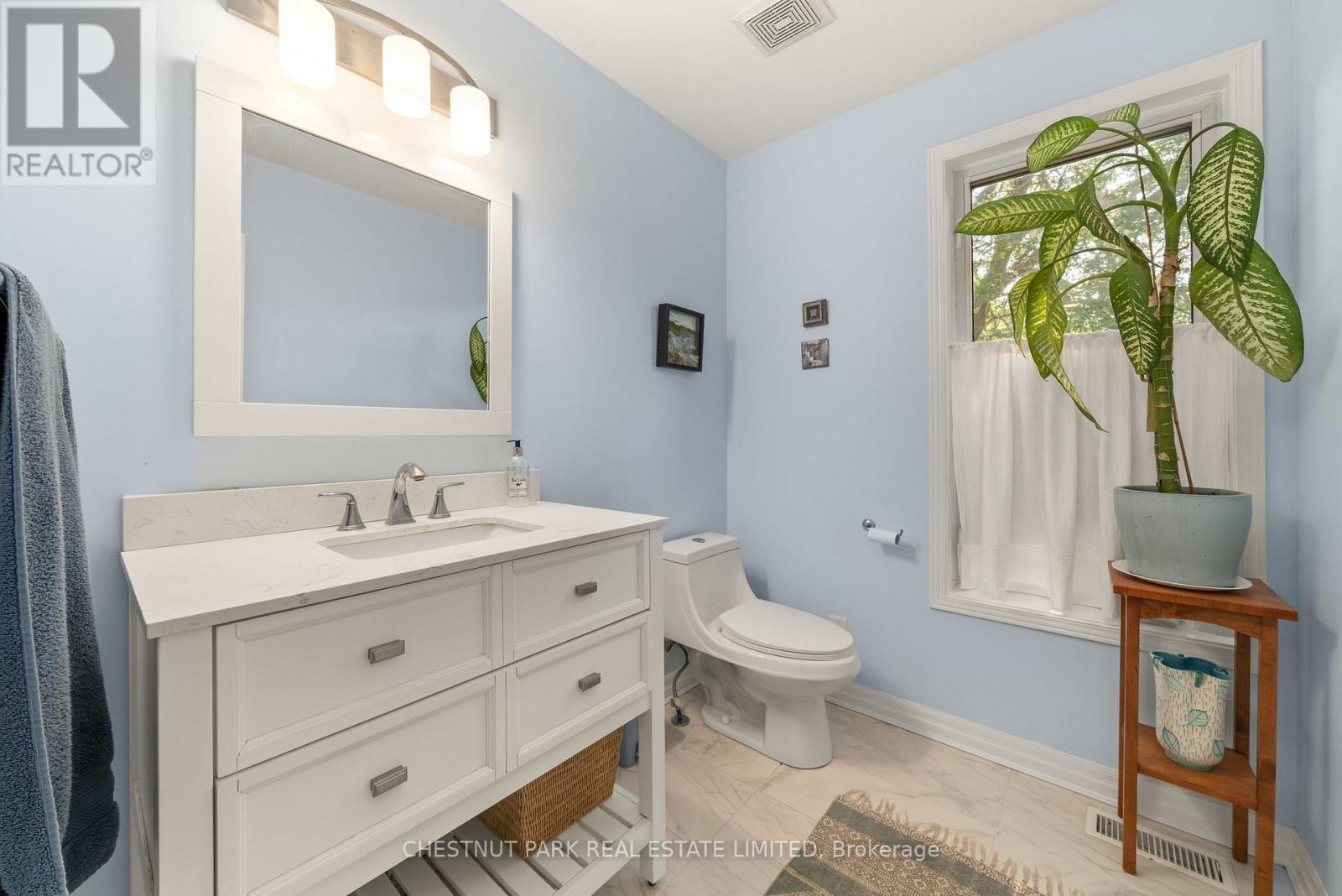 207 Carnrike Road, Prince Edward County (Ameliasburg Ward), Ontario  K0K 1T0 - Photo 22 - X12332520