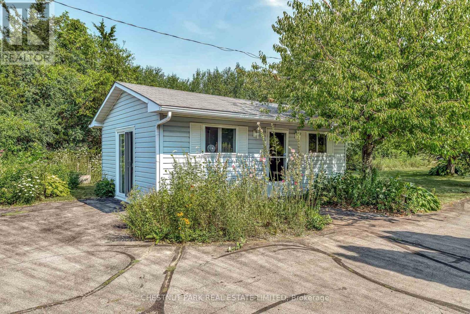 207 Carnrike Road, Prince Edward County (Ameliasburg Ward), Ontario  K0K 1T0 - Photo 25 - X12332520