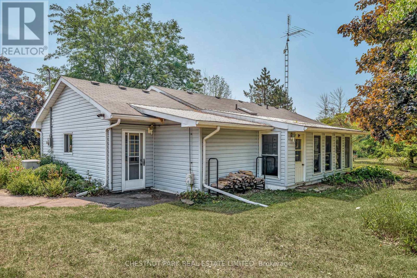 207 Carnrike Road, Prince Edward County (Ameliasburg Ward), Ontario  K0K 1T0 - Photo 31 - X12332520