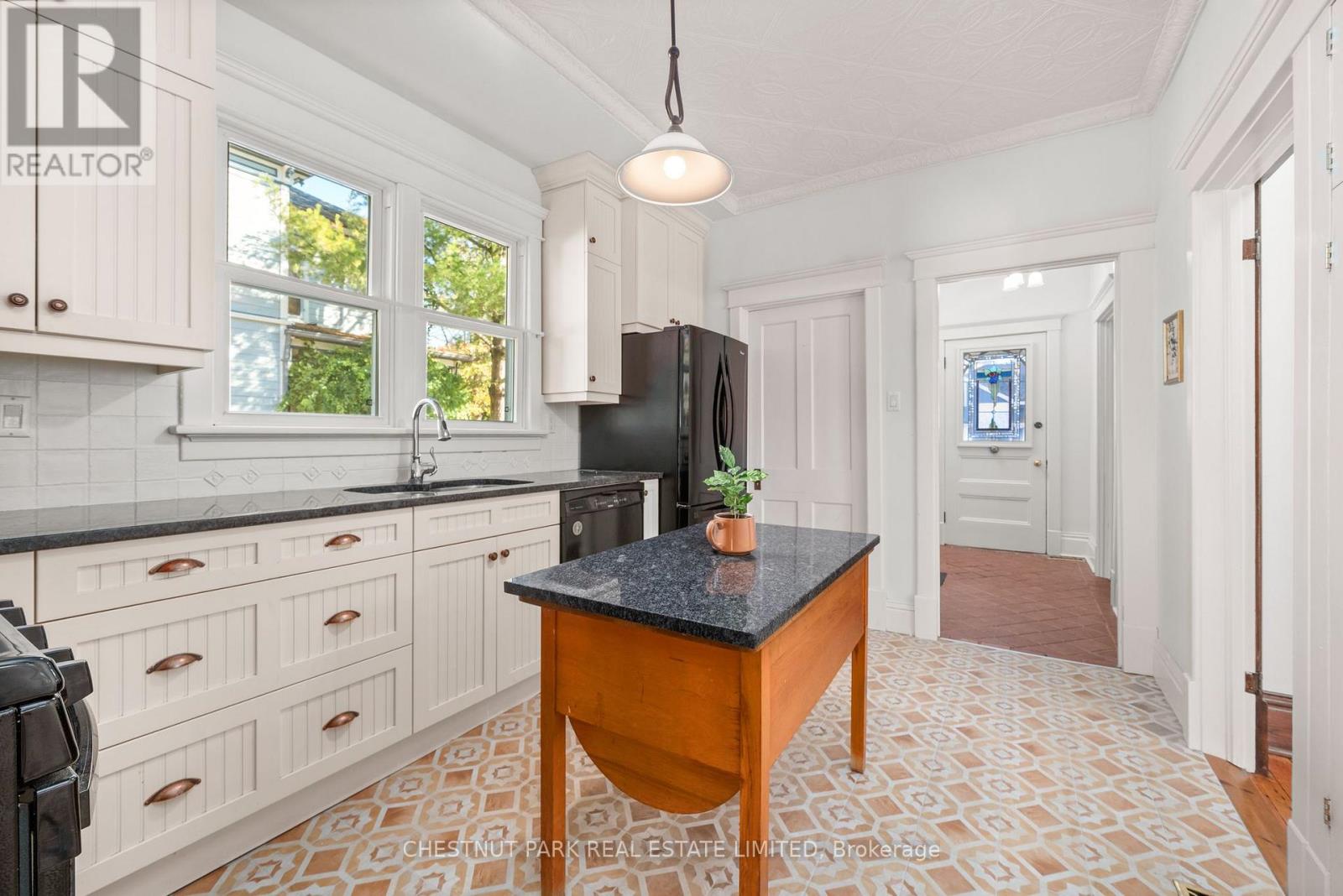 336 Bloomfield Main Street, Prince Edward County (Bloomfield Ward), Ontario  K0K 1G0 - Photo 18 - X12514412