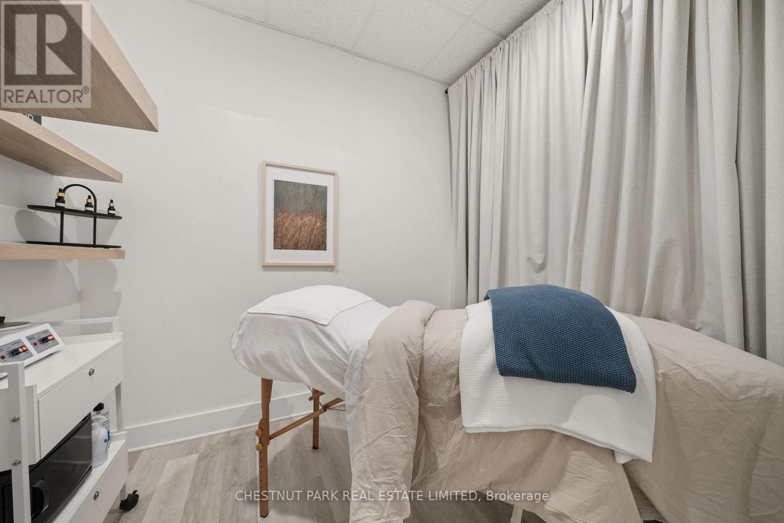 296 Main Street, Prince Edward County (Picton Ward), Ontario  K0K 2T0 - Photo 14 - X12537798