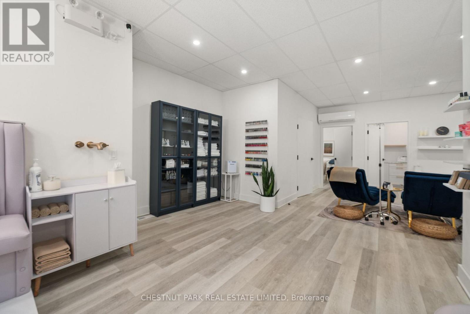 296 Main Street, Prince Edward County (Picton Ward), Ontario  K0K 2T0 - Photo 8 - X12537798