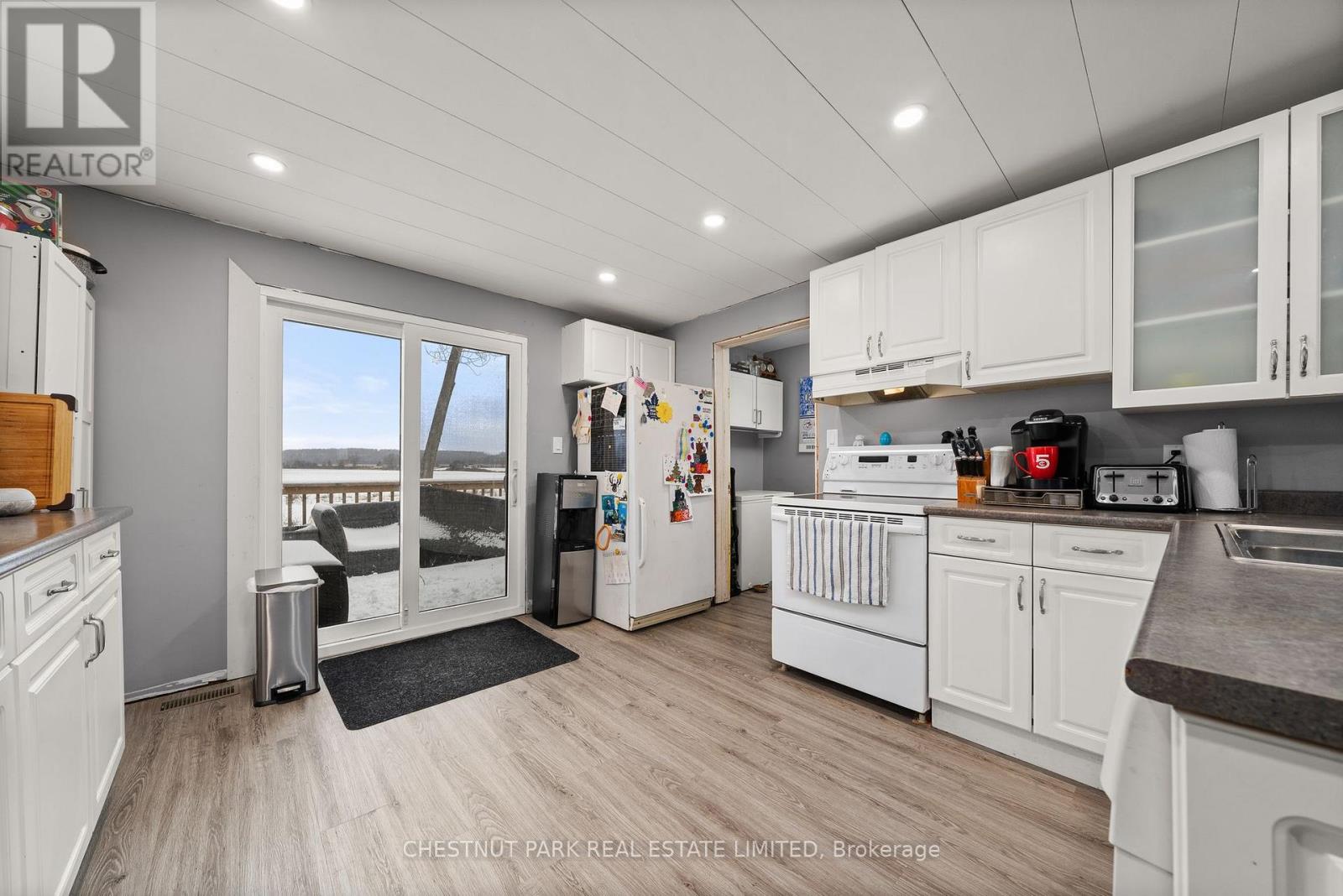 370 Kaiser Crossroad, Prince Edward County (North Marysburg Ward), Ontario  K0K 2T0 - Photo 10 - X12606066