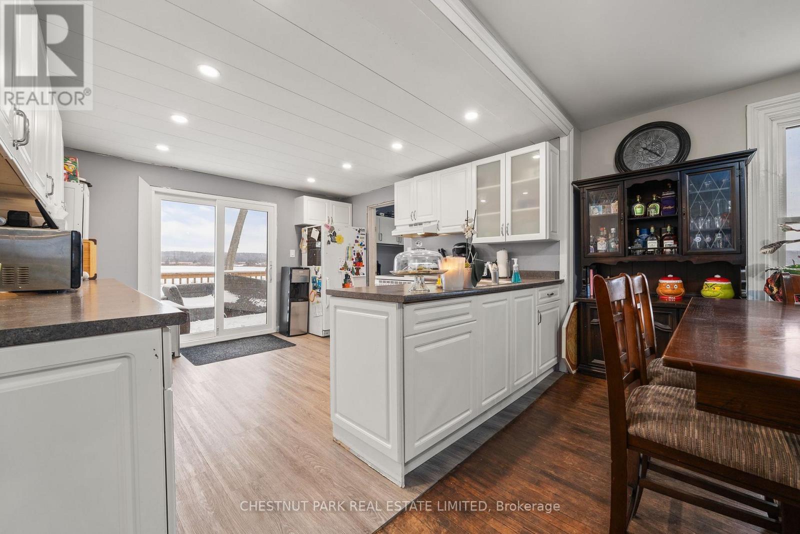 370 Kaiser Crossroad, Prince Edward County (North Marysburg Ward), Ontario  K0K 2T0 - Photo 9 - X12606066