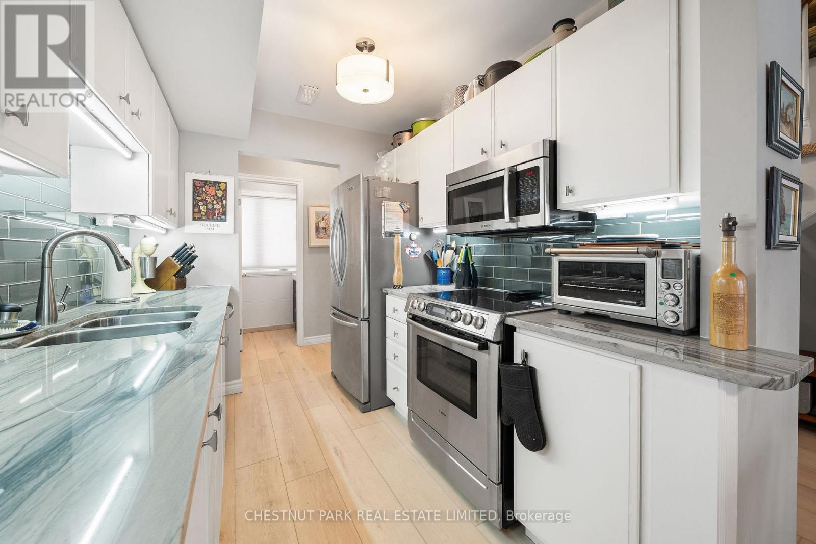 11 - 1 Mortimer Street, Prince Edward County (Picton Ward), Ontario  K0K 2T0 - Photo 13 - X12693278