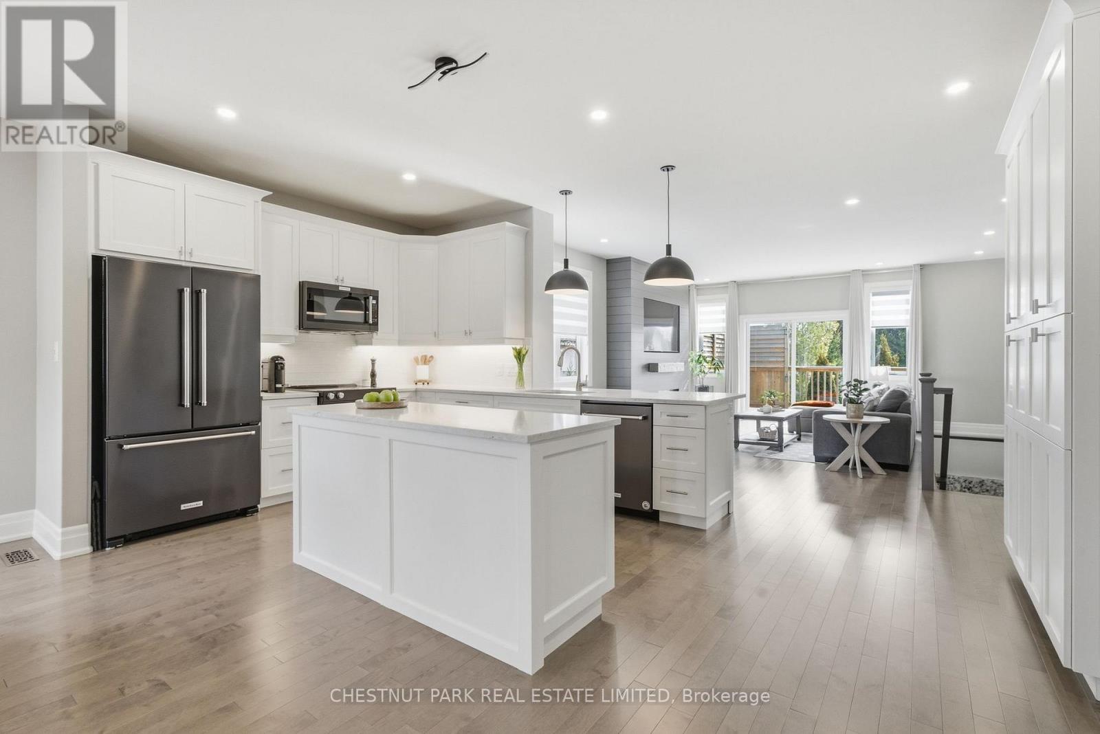 22 Curtis Street, Prince Edward County (Picton Ward), Ontario  K0K 2T0 - Photo 10 - X12934756