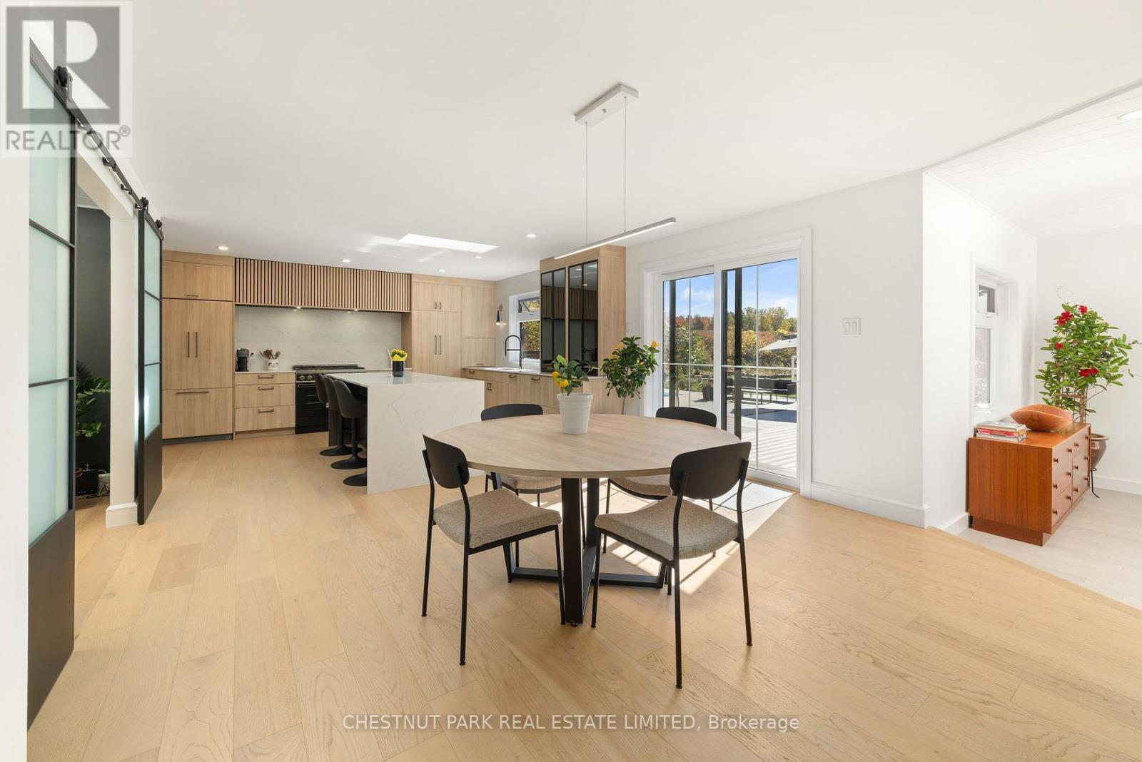 407 County Road 4, Prince Edward County (Hallowell Ward), Ontario  K0K 2T0 - Photo 12 - X12936270