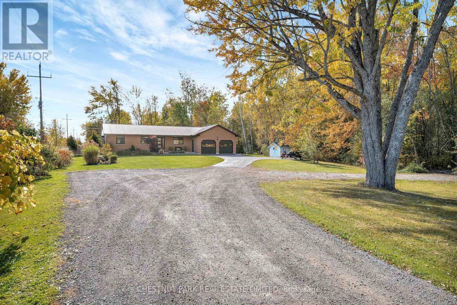 407 County Road 4, Prince Edward County (Hallowell Ward), Ontario  K0K 2T0 - Photo 3 - X12936270