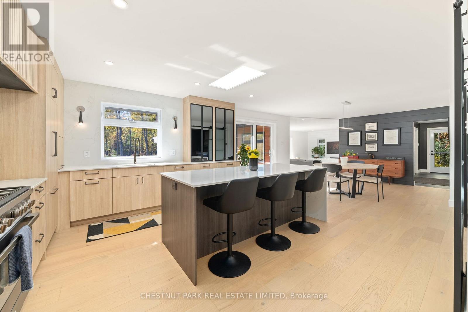 407 County Road 4, Prince Edward County (Hallowell Ward), Ontario  K0K 2T0 - Photo 6 - X12936270