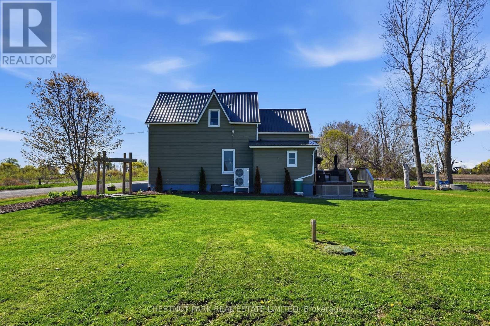 370 Kaiser Crossroad, Prince Edward County (North Marysburg Ward), Ontario  K0K 2T0 - Photo 3 - X13135156
