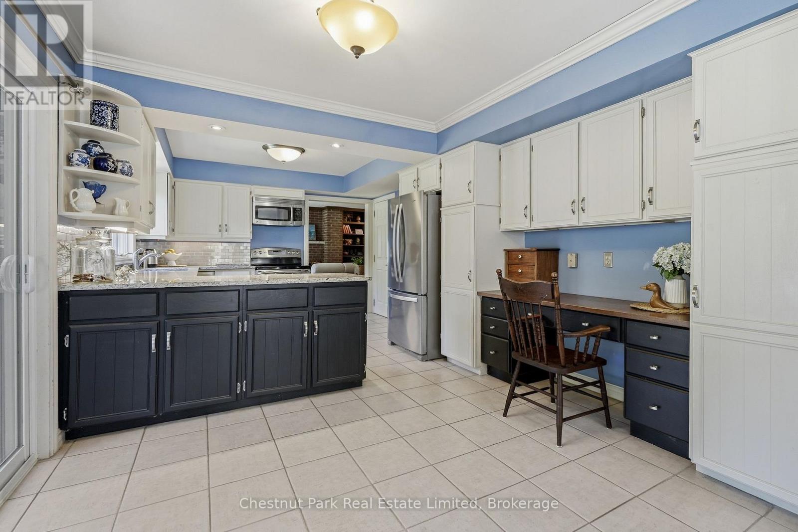 18 Carriage Lane, Quinte West (Murray Ward), Ontario  K0K 1L0 - Photo 11 - X13421656