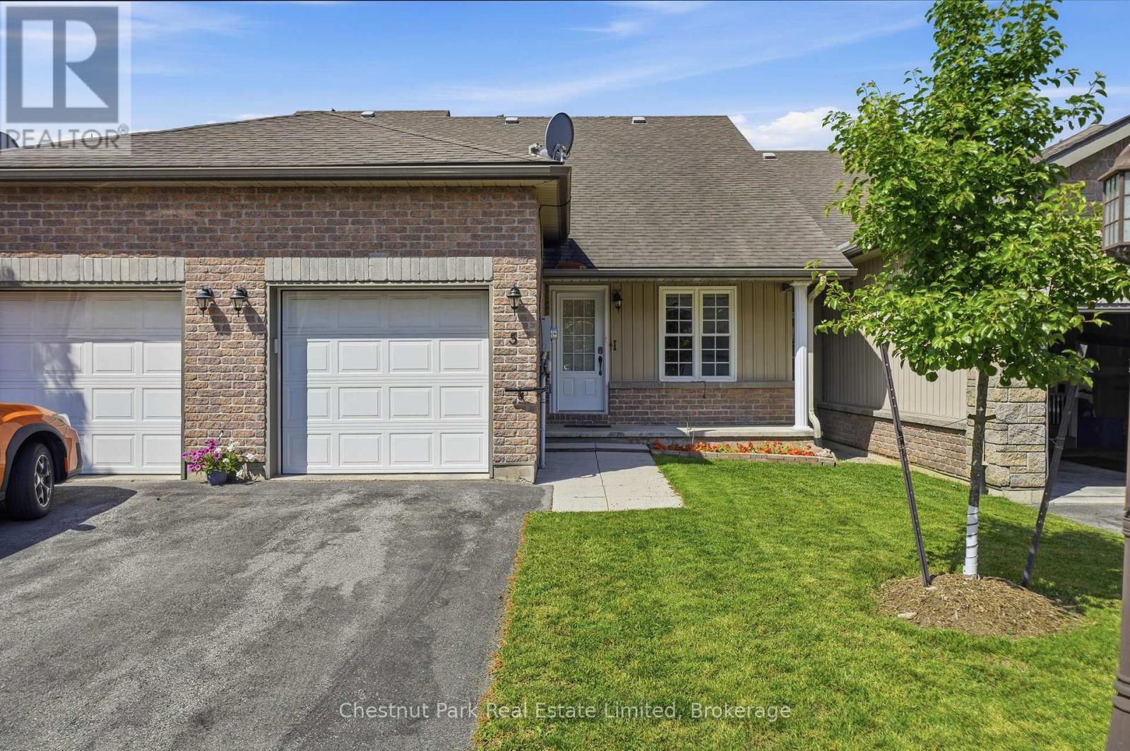5 - 1 Rosemary Court, Prince Edward County (Picton Ward), Ontario  K0K 2T0 - Photo 1 - X13495754