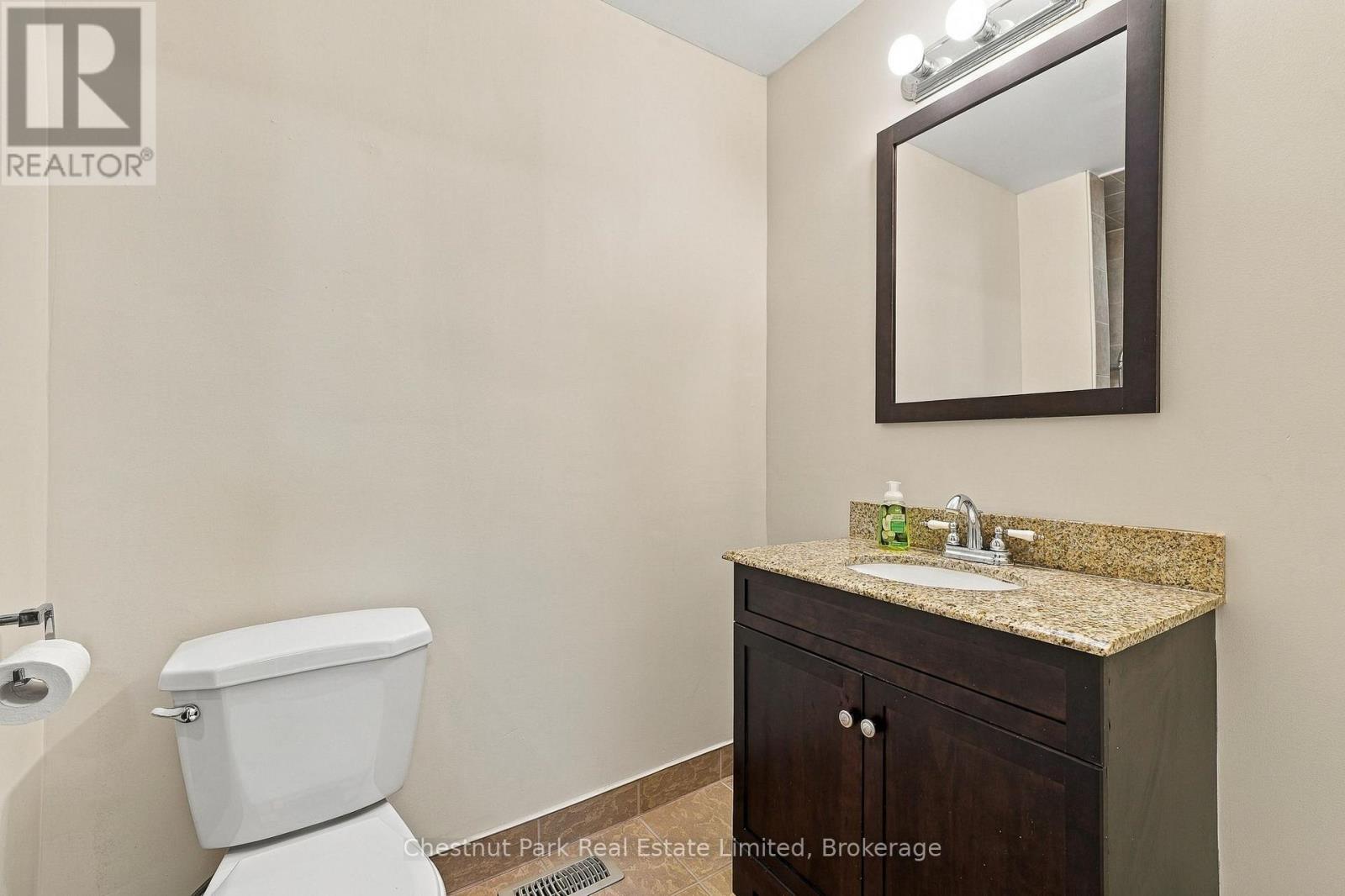10 Northport Street, Prince Edward County (Sophiasburg Ward), Ontario  K0K 2T0 - Photo 18 - X13809598