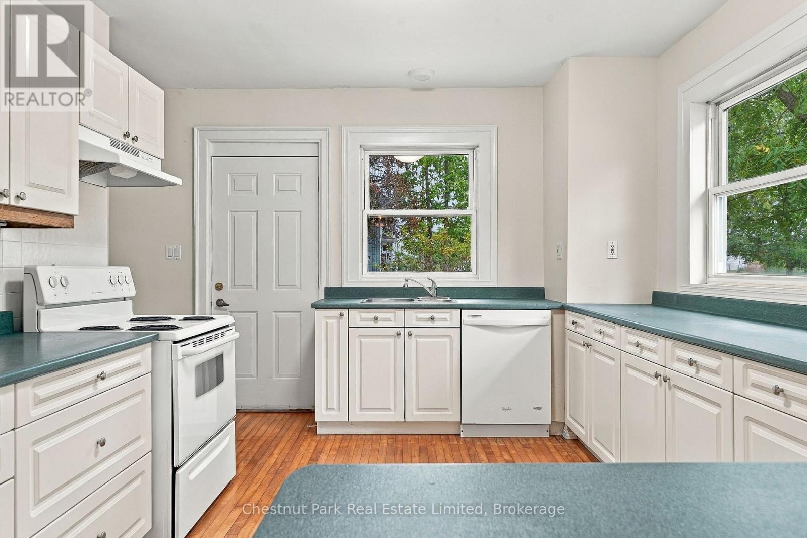 10 Northport Street, Prince Edward County (Sophiasburg Ward), Ontario  K0K 2T0 - Photo 19 - X13809598