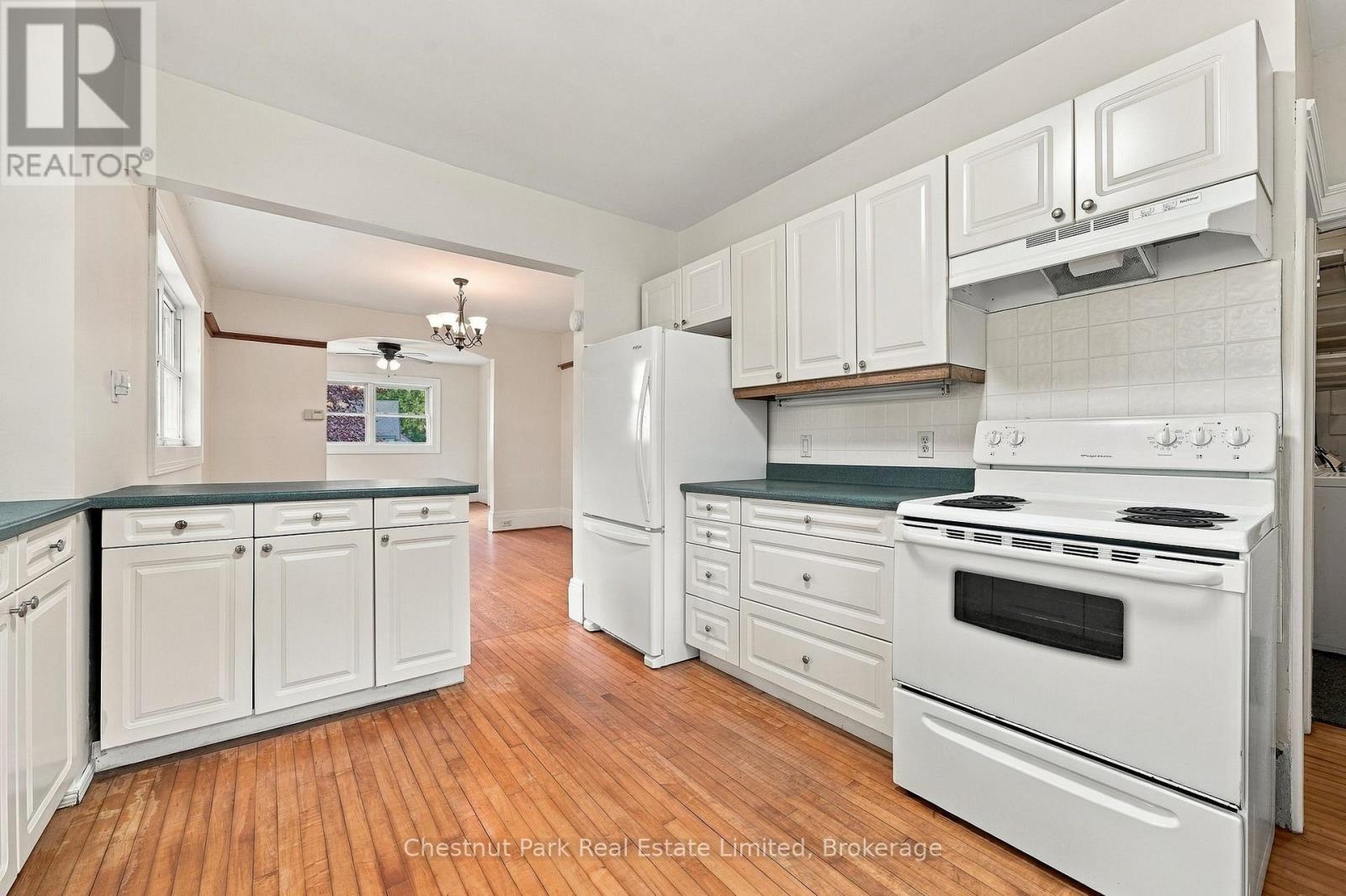 10 Northport Street, Prince Edward County (Sophiasburg Ward), Ontario  K0K 2T0 - Photo 23 - X13809598